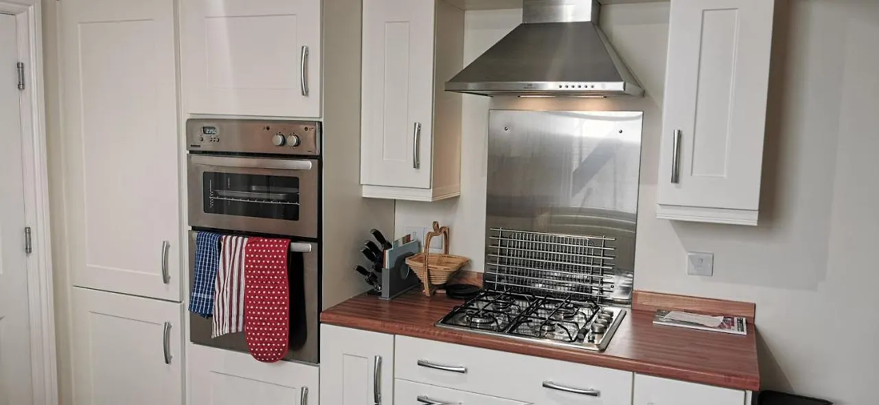 27 Princess Royal - 1St Floor 3 Bed Apartment Scarborough 0*,