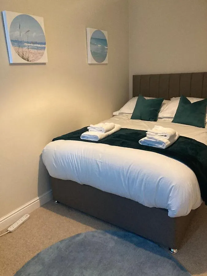 27 Princess Royal - 1St Floor 3 Bed Apartment Scarborough